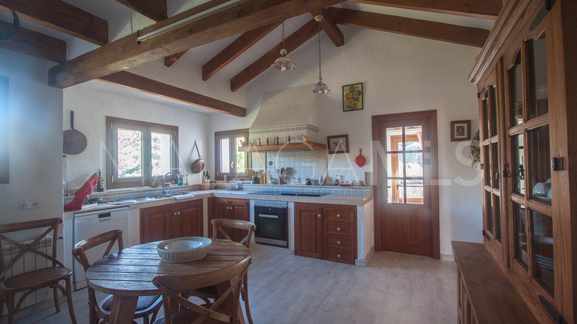 Finca for sale in Casares