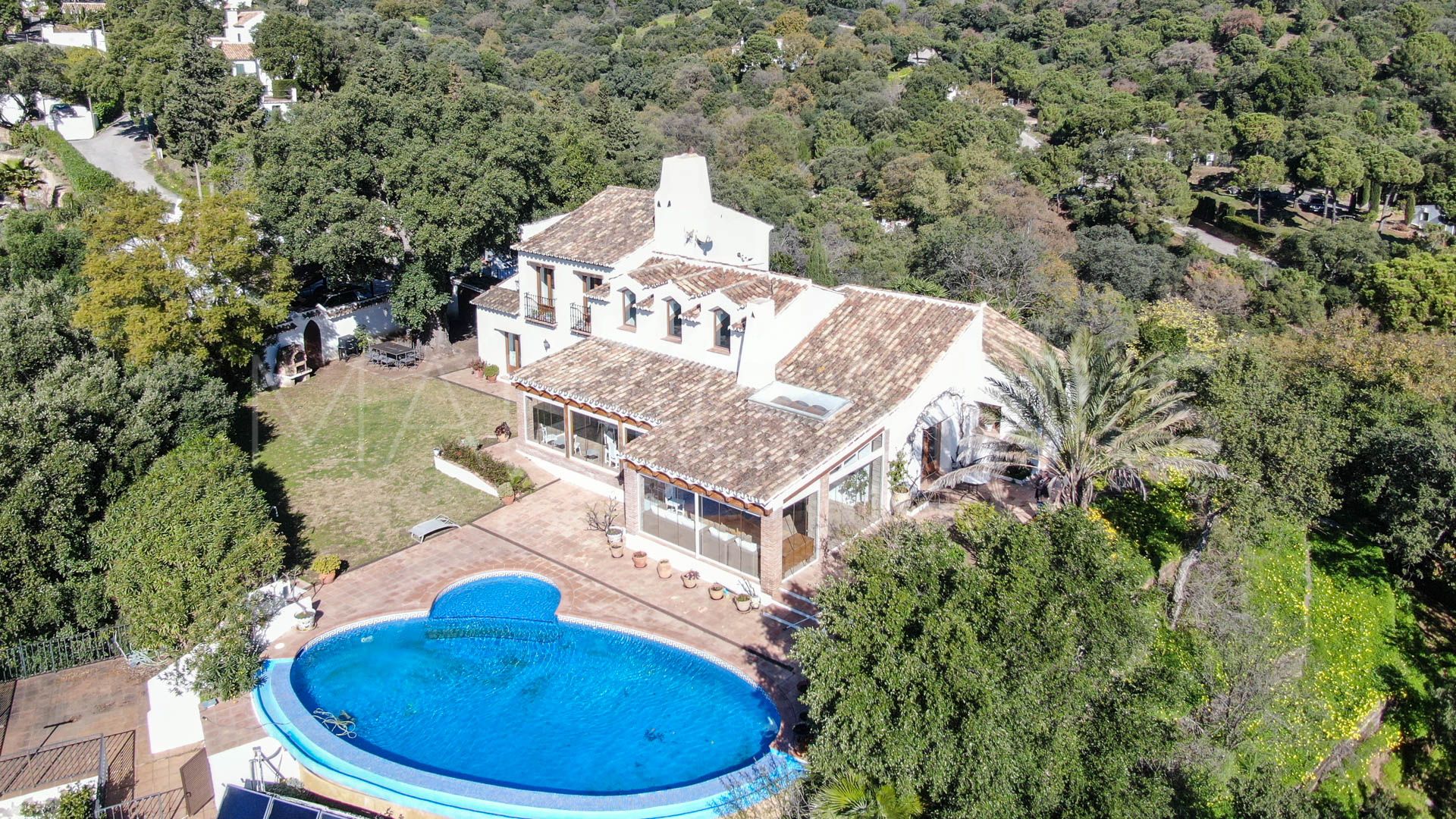 Finca for sale in Casares