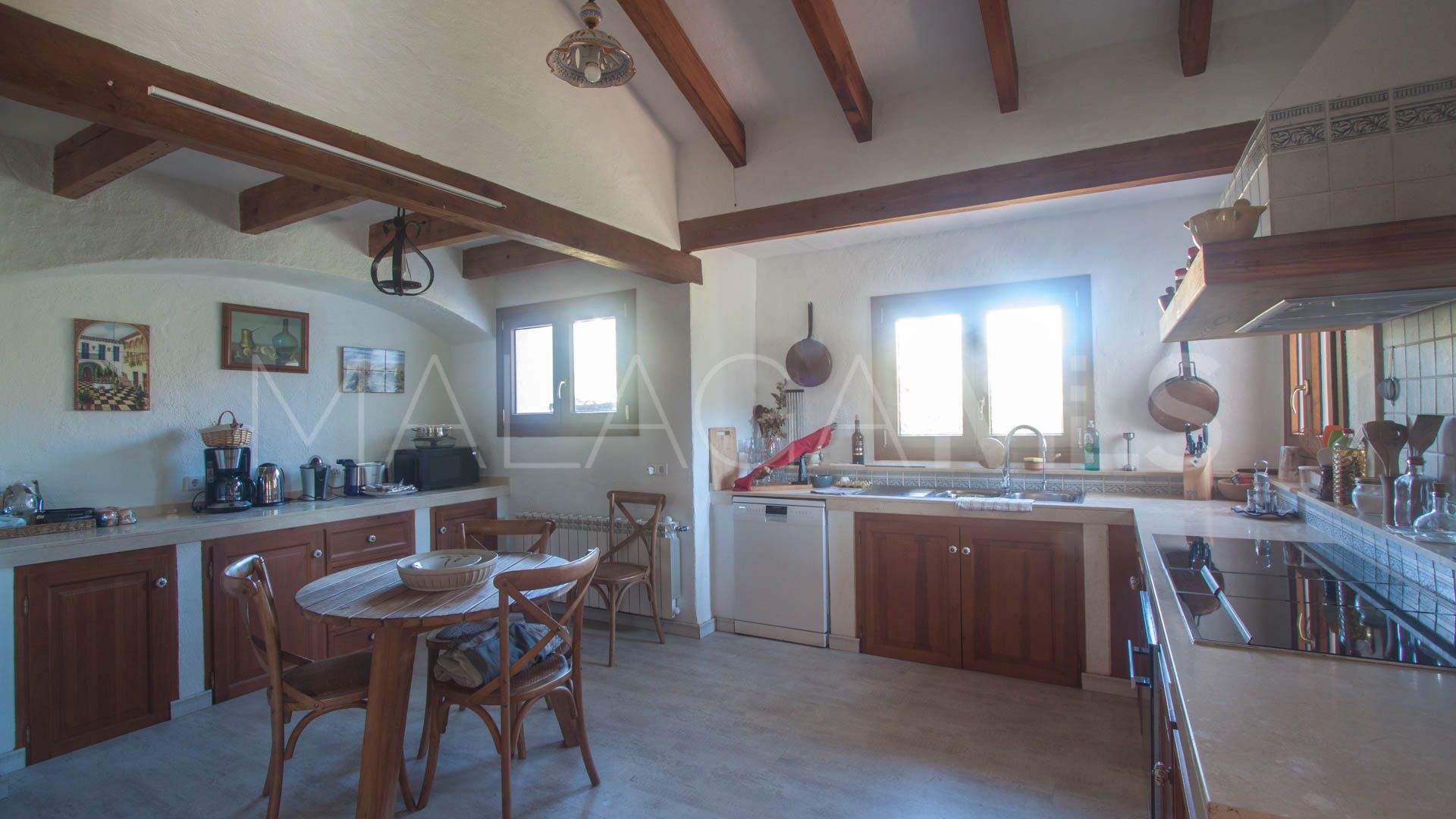 Finca for sale in Casares