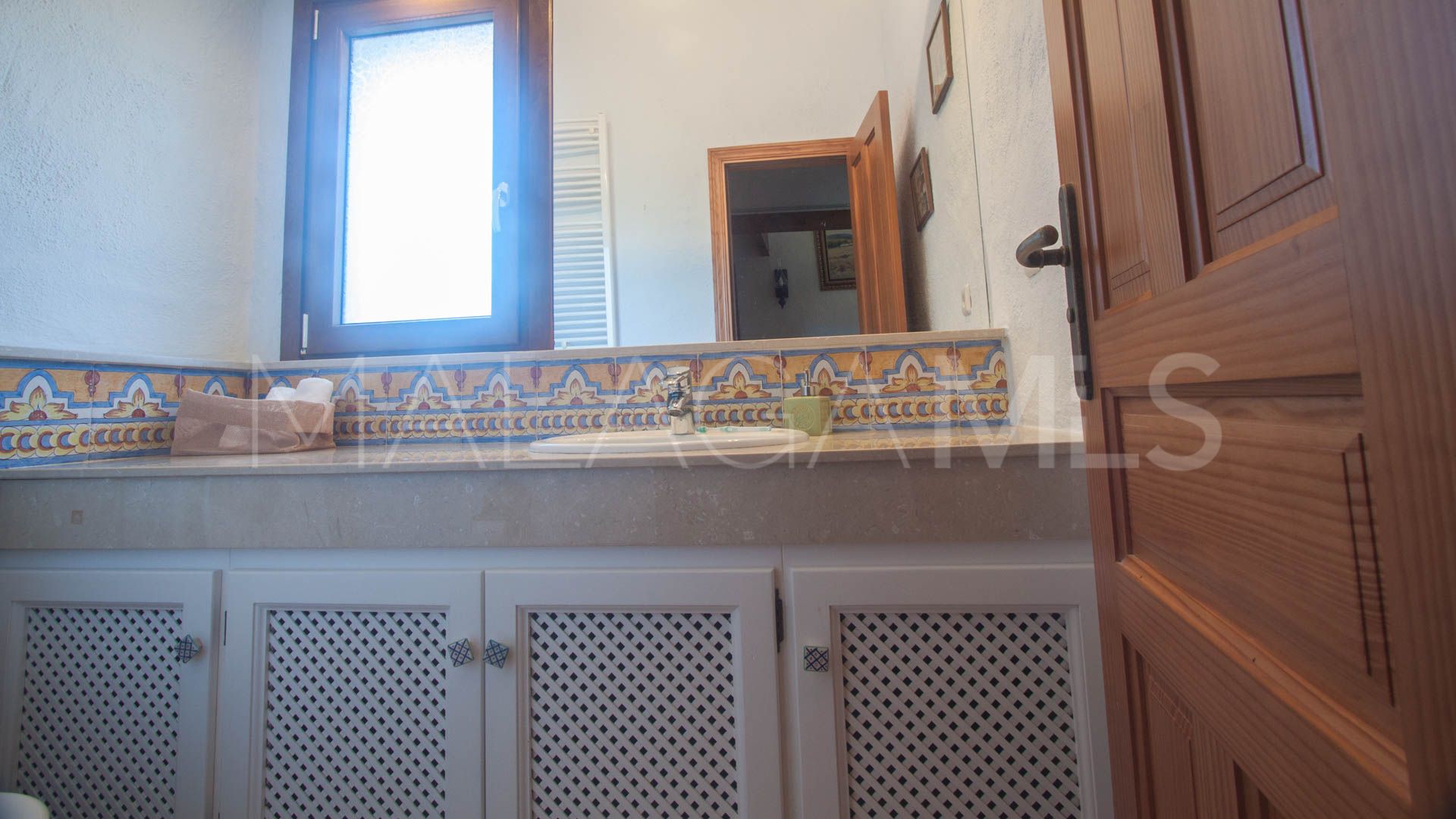 Finca for sale in Casares