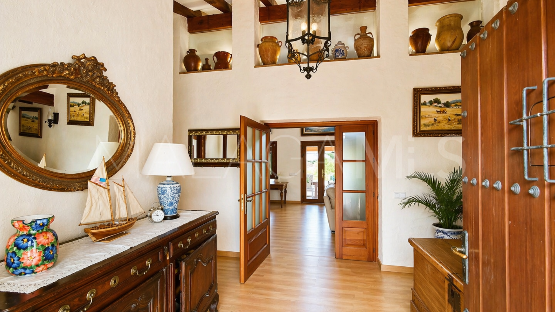 Finca for sale in Casares