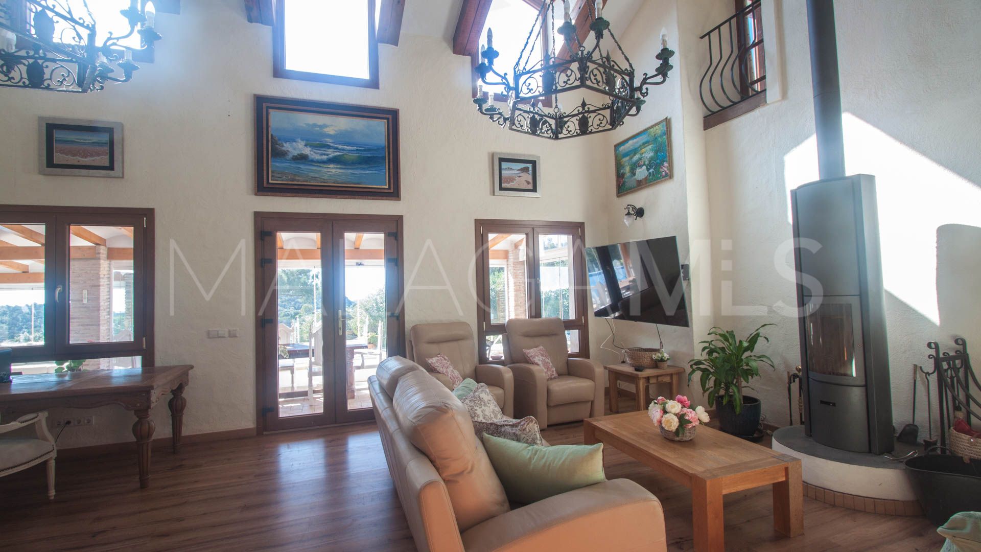 Finca for sale in Casares