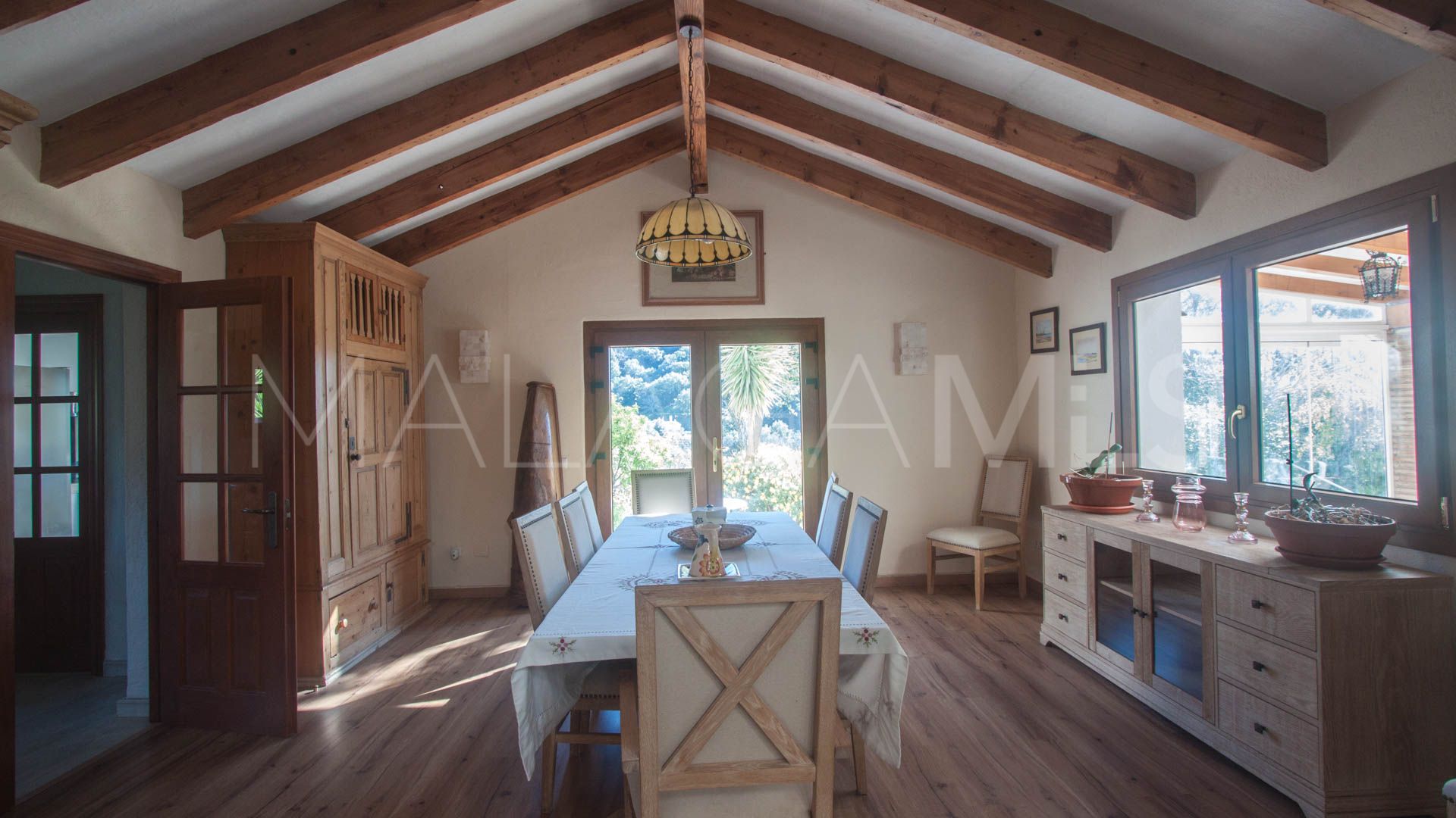 Finca for sale in Casares