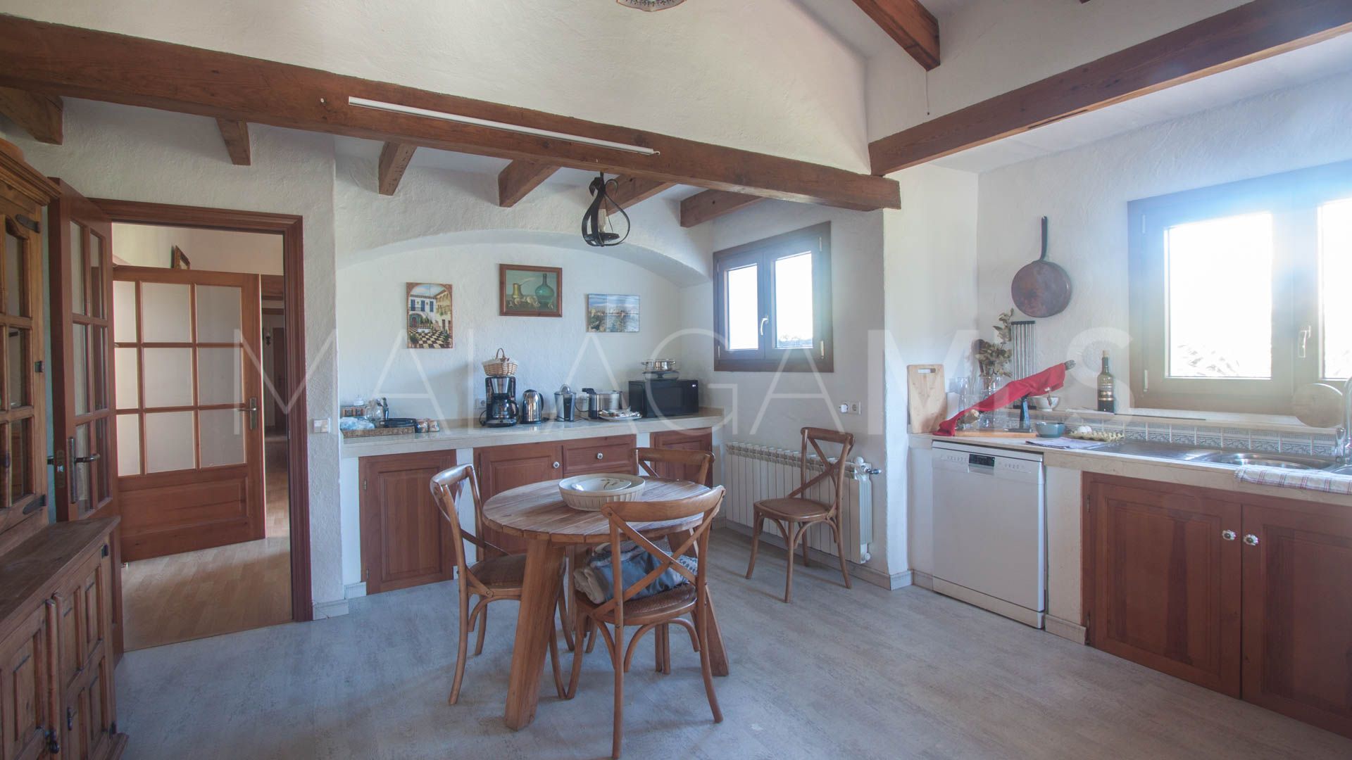 Finca for sale in Casares