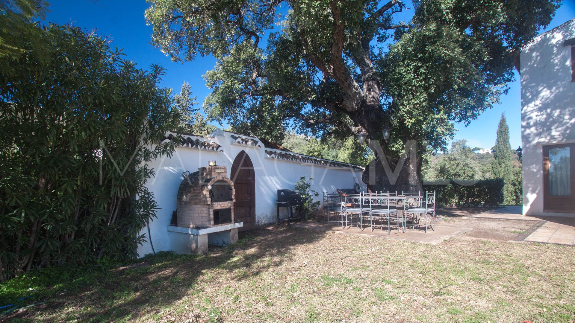 Finca for sale in Casares