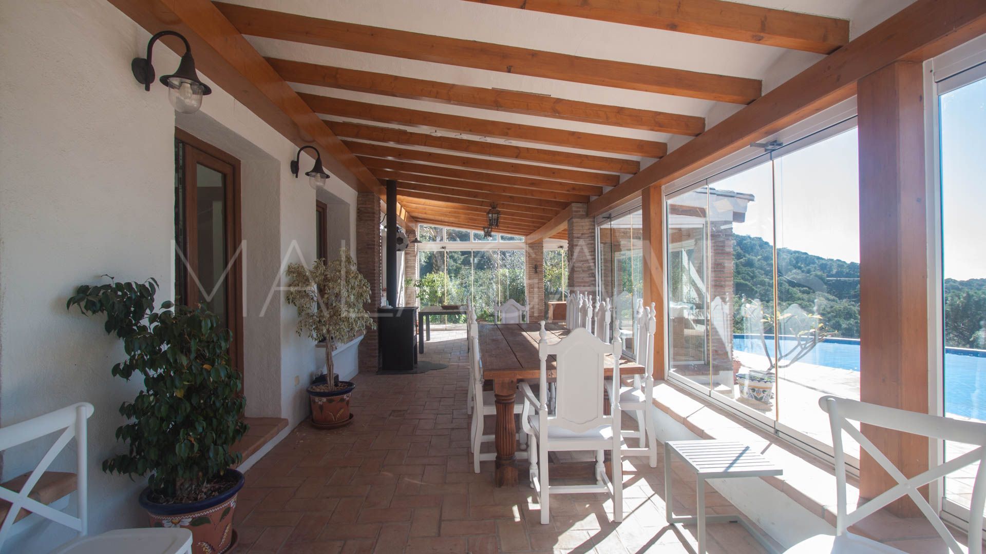 Finca for sale in Casares