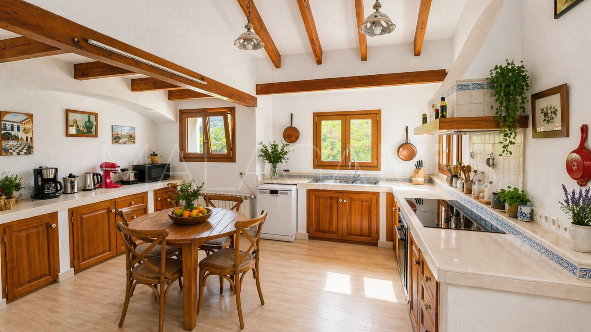 Finca for sale in Casares