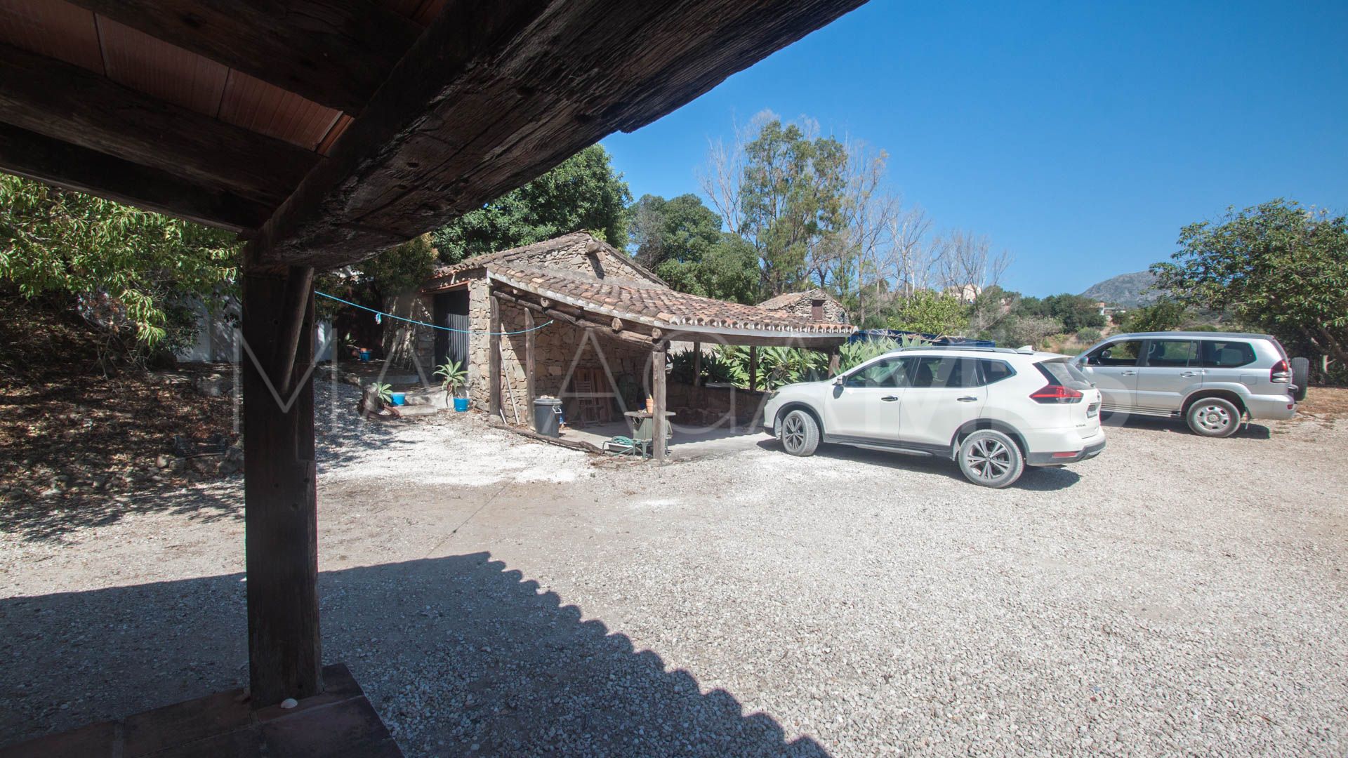 Finca for sale in Casares