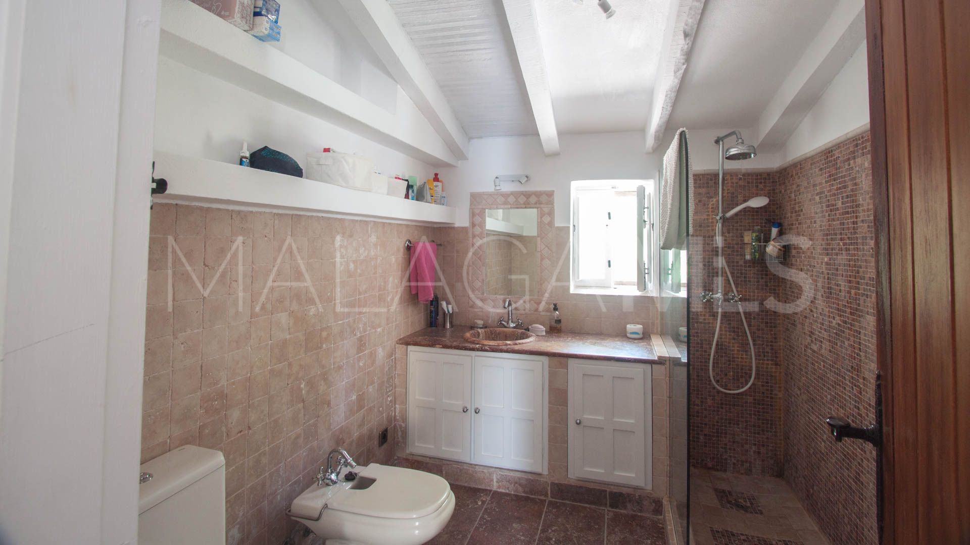 Finca for sale in Casares