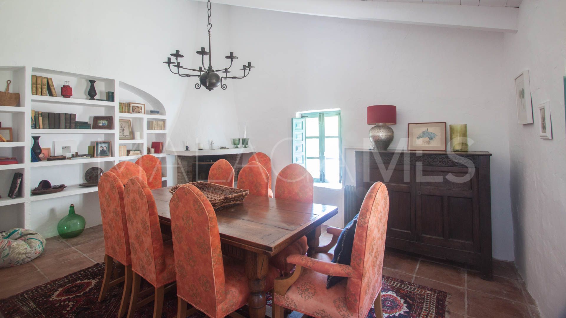 Finca for sale in Casares