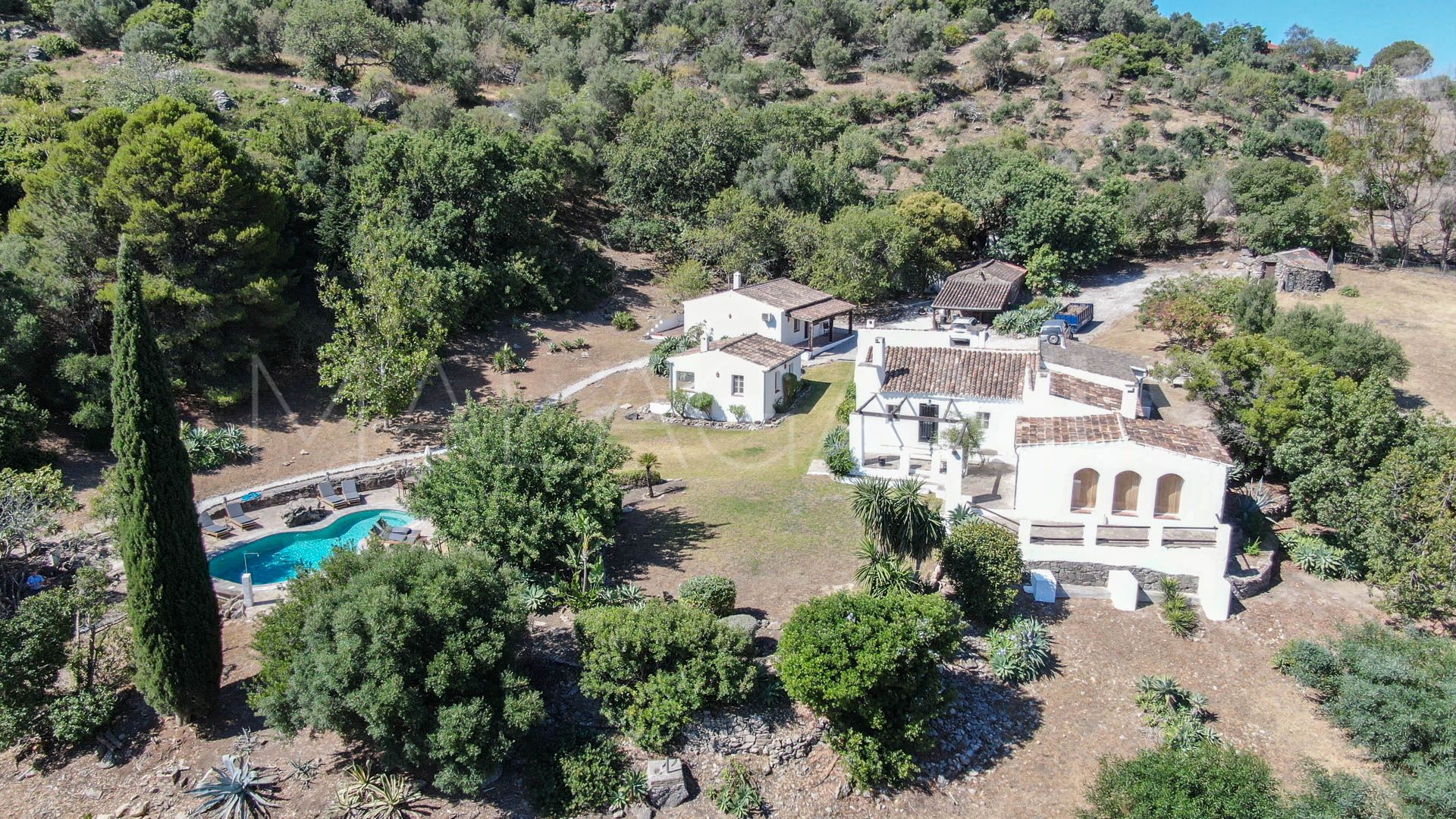 Finca for sale in Casares