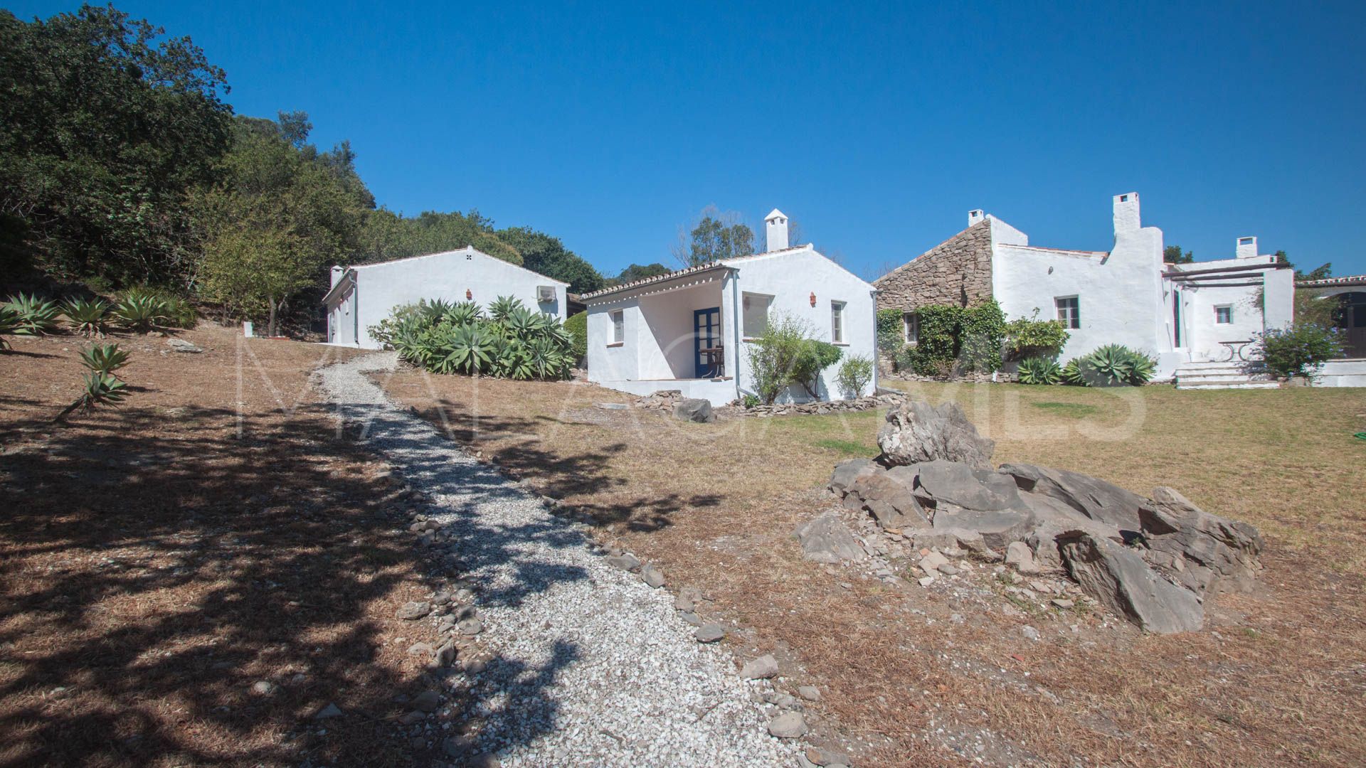 Finca for sale in Casares