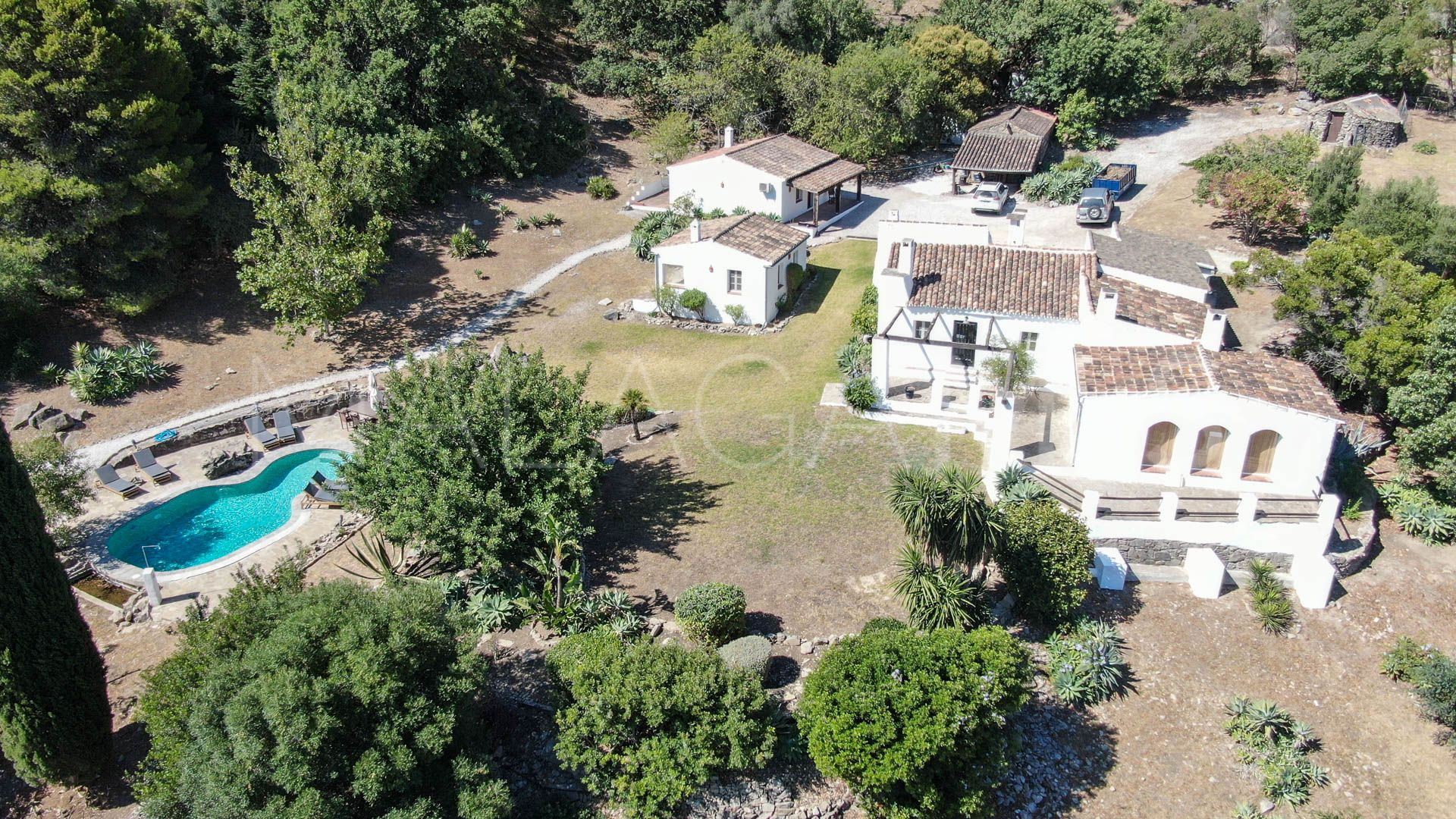 Finca for sale in Casares