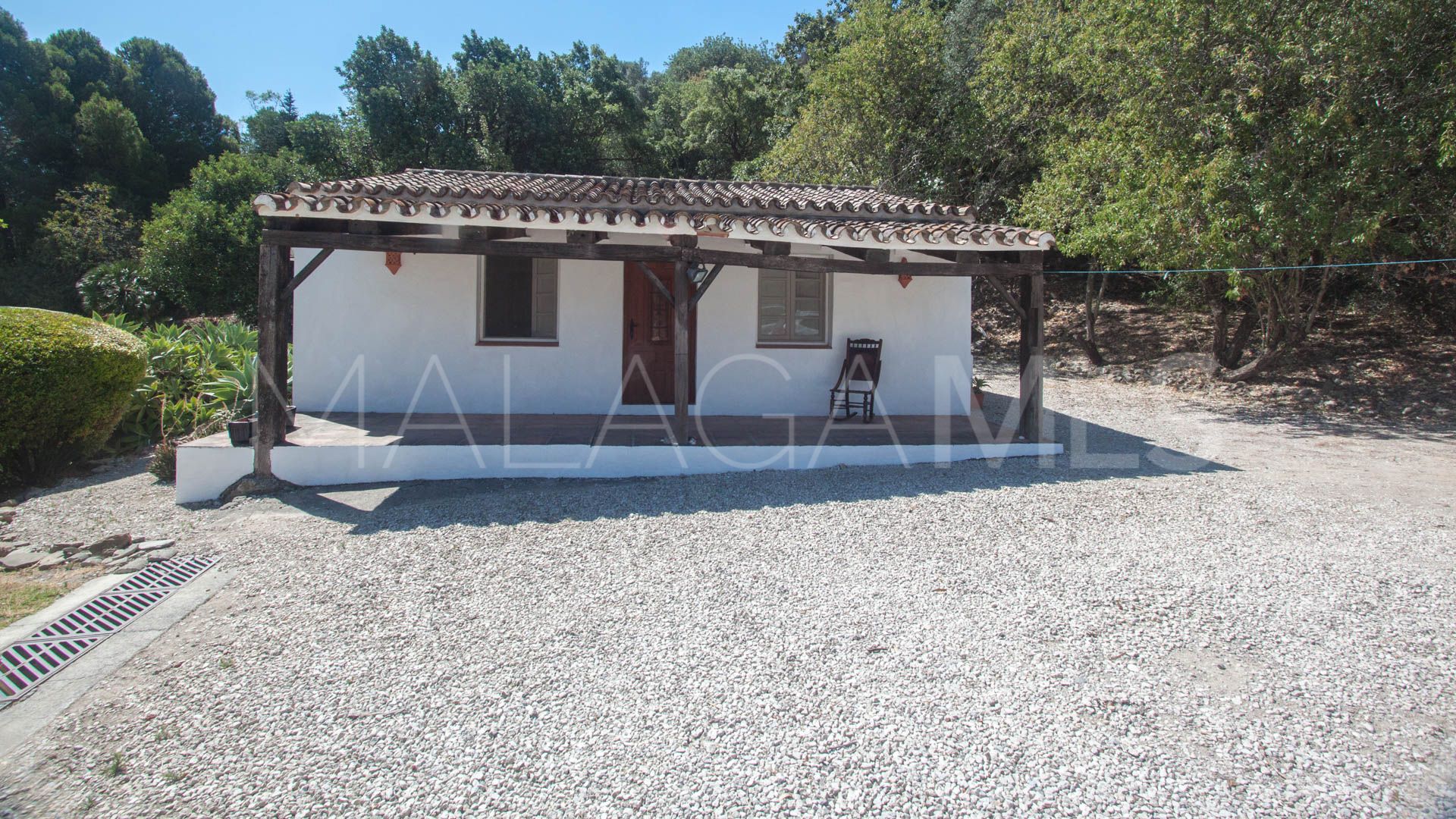 Finca for sale in Casares