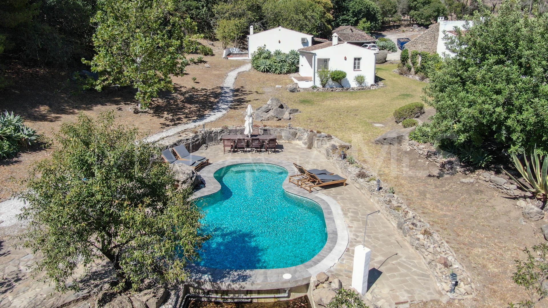 Finca for sale in Casares