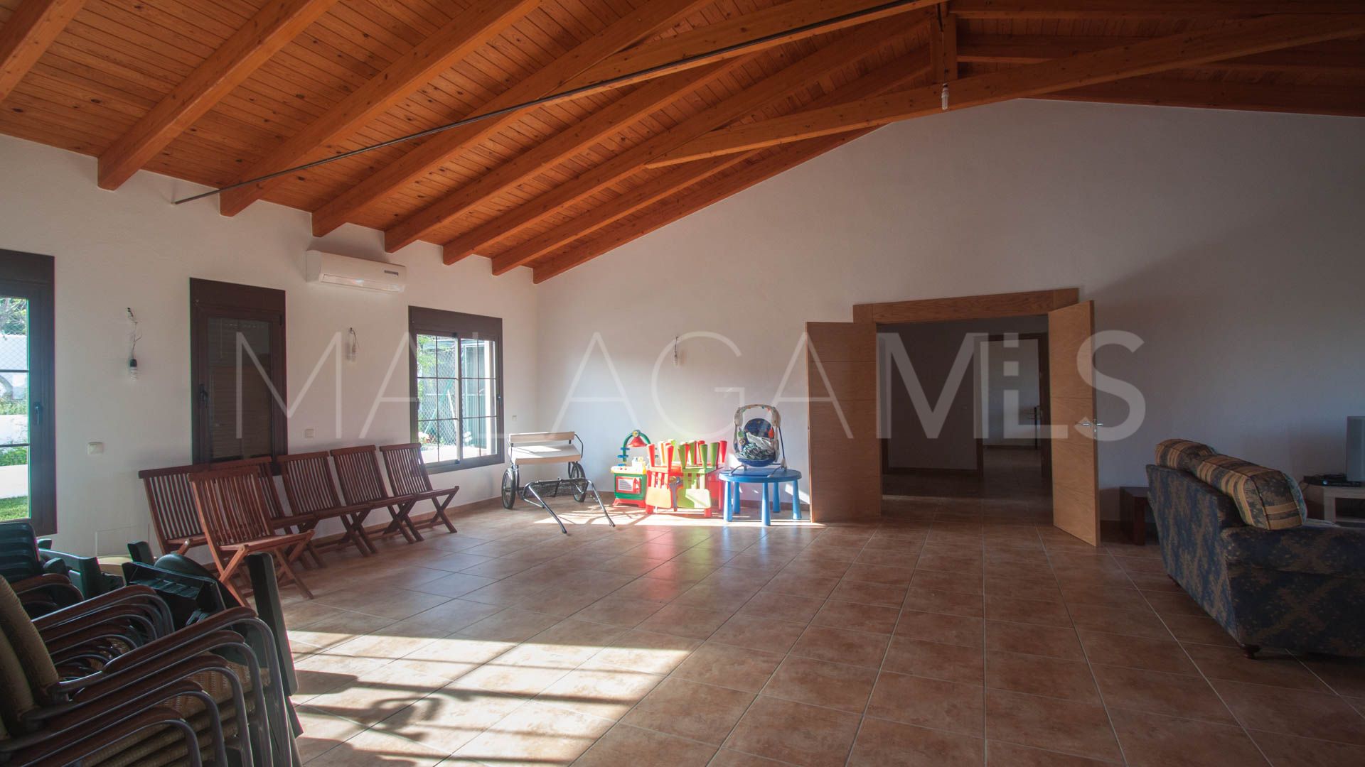 Finca for sale in Estepona