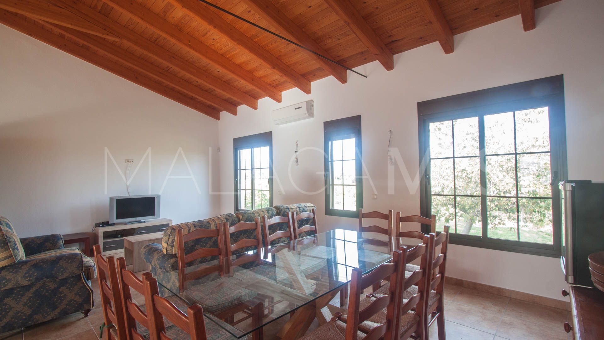 Finca for sale in Estepona