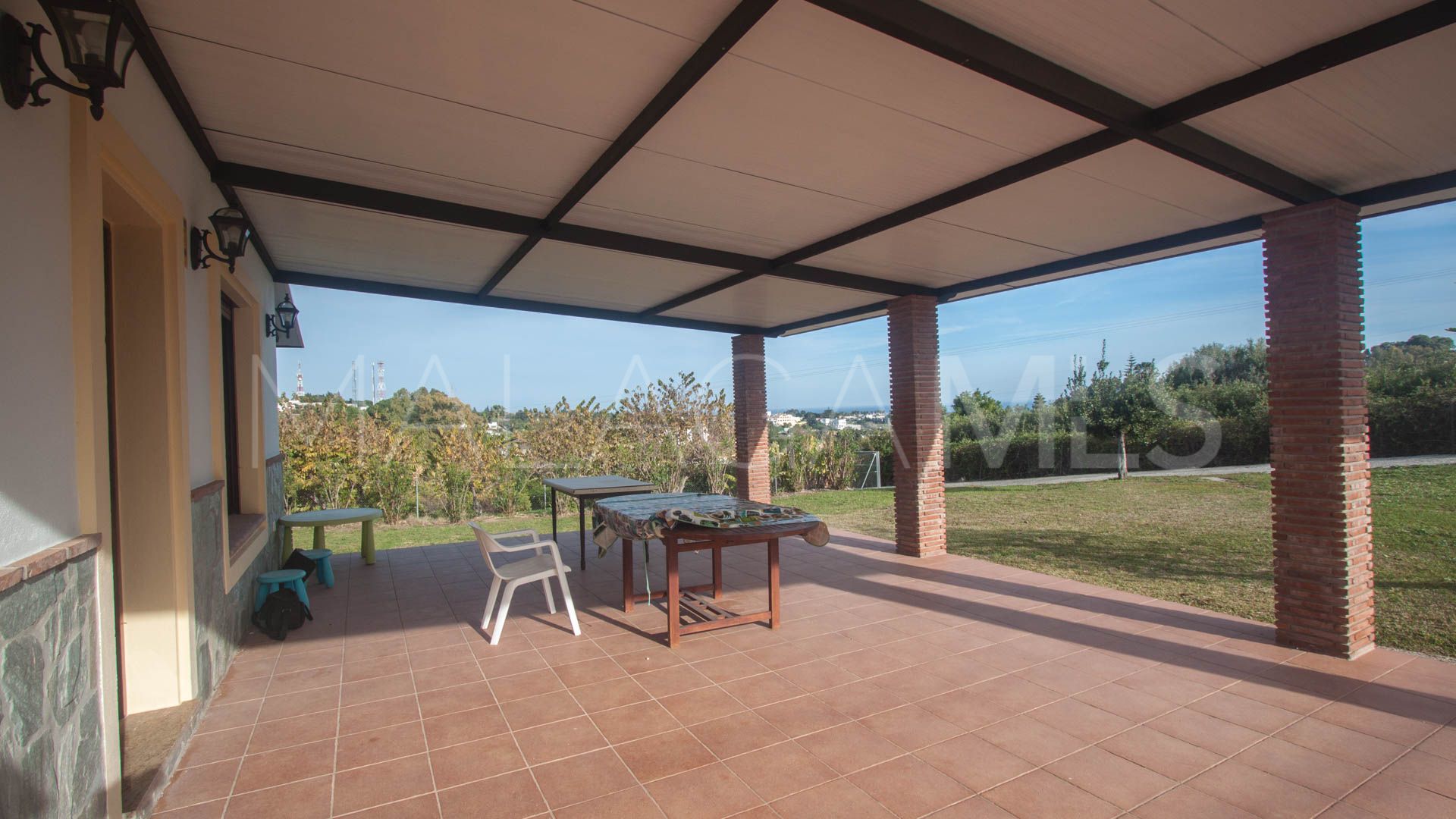 Finca for sale in Estepona