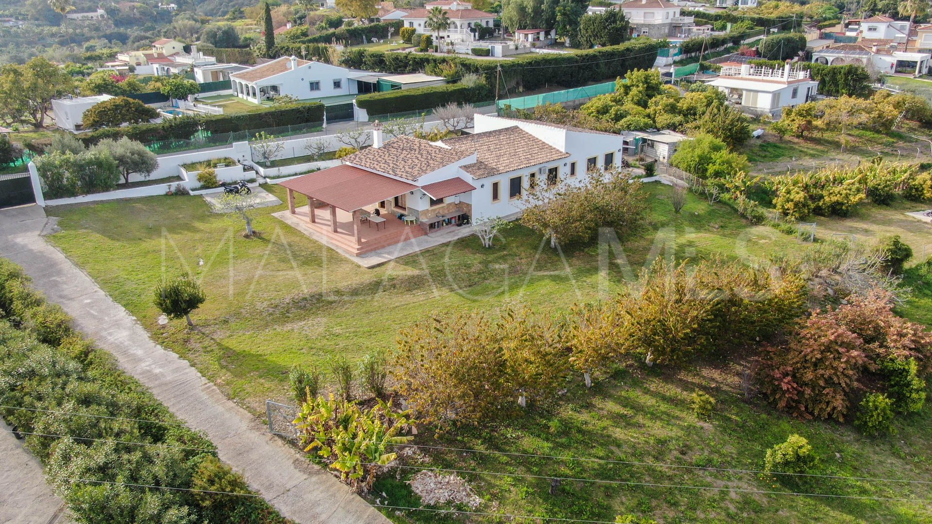 Finca in Estepona for sale