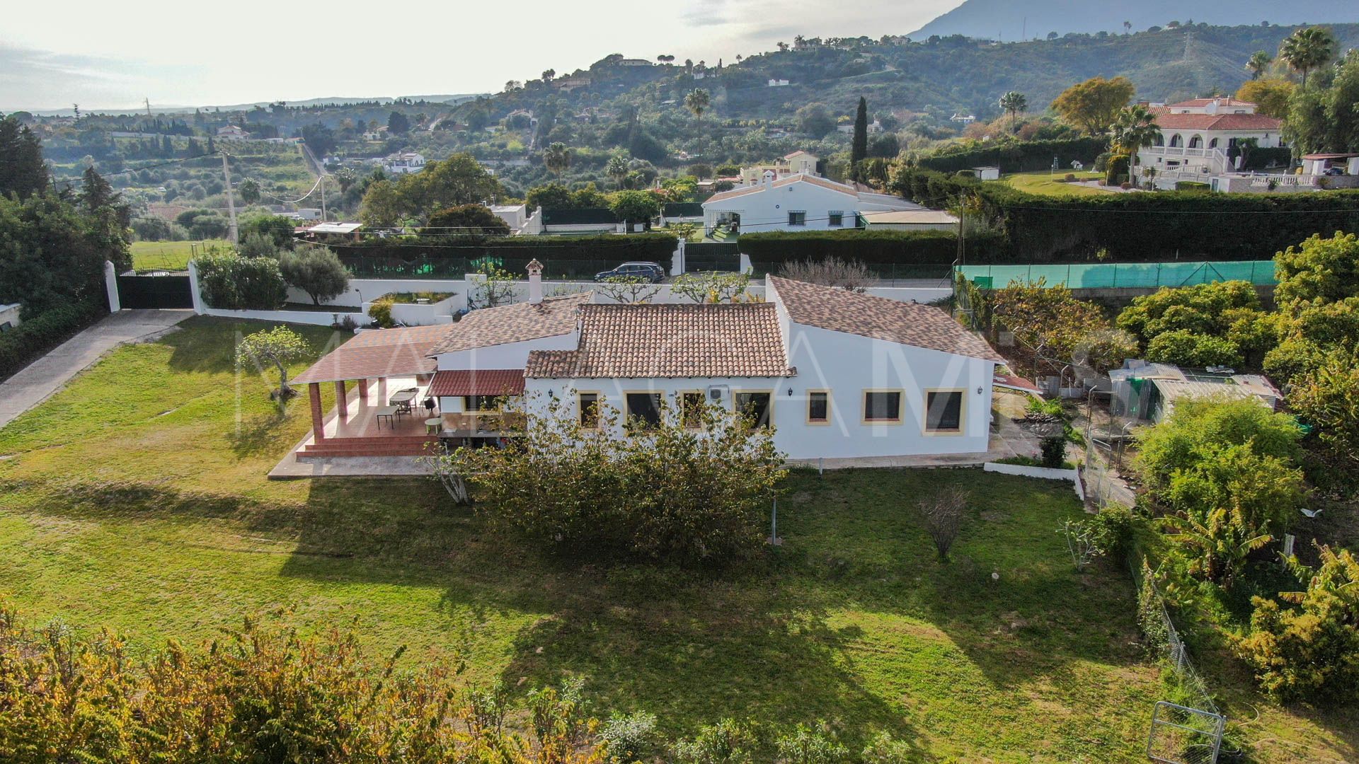 Finca for sale in Estepona