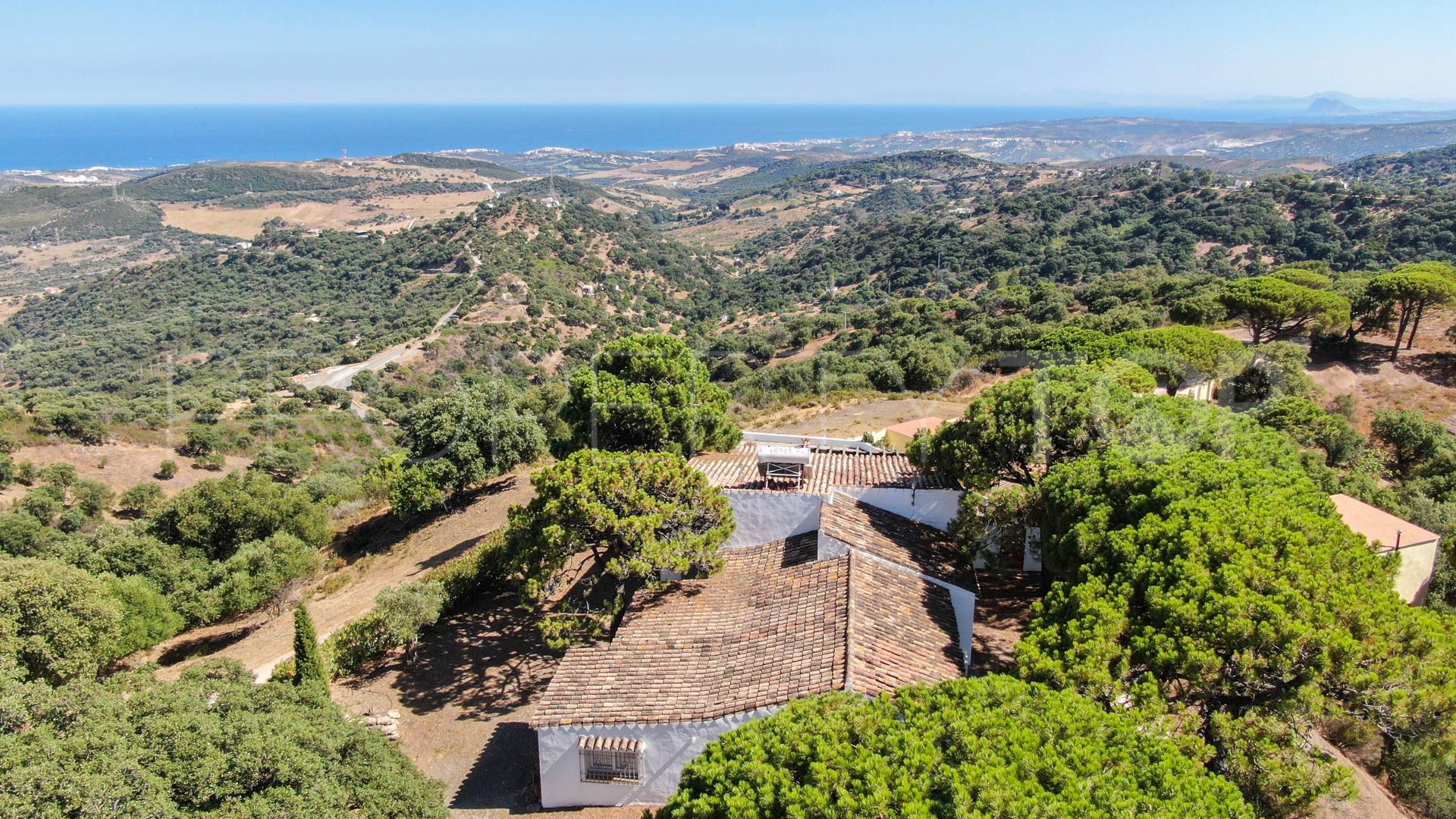 Finca for sale in Casares with 4 bedrooms