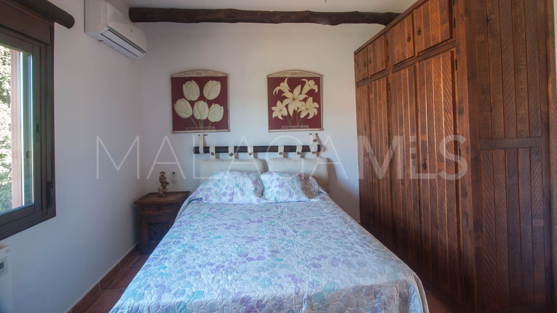 Finca for sale in Estepona