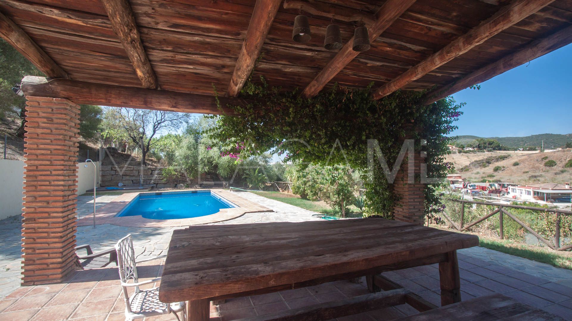 Finca for sale in Estepona