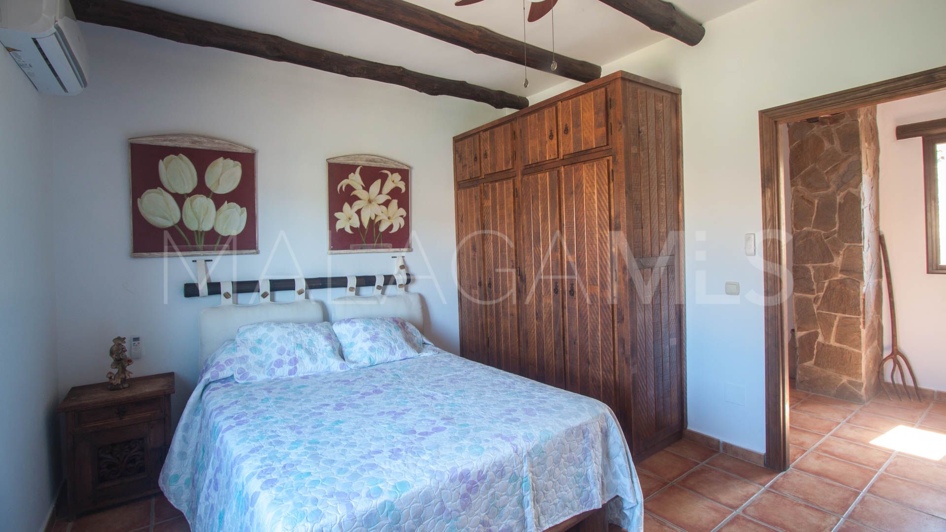 Finca for sale in Estepona