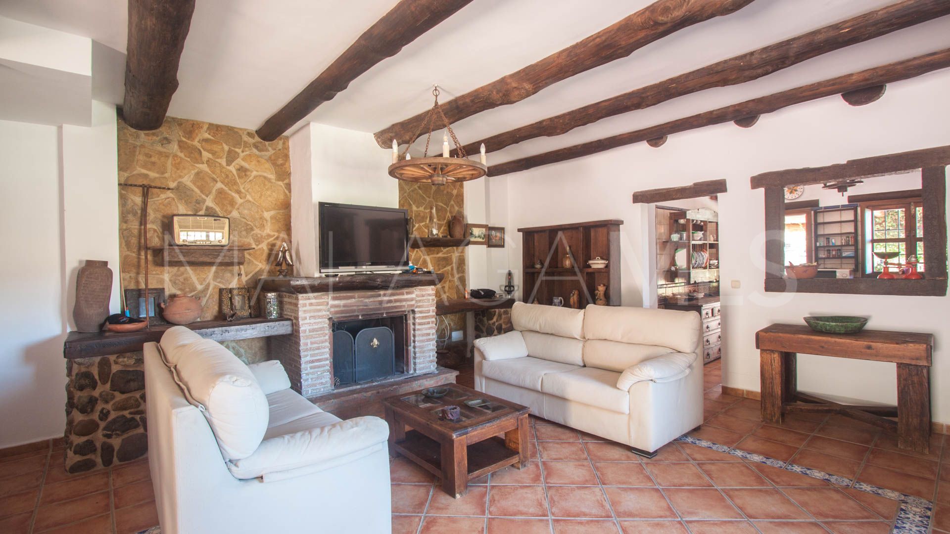 Finca for sale in Estepona