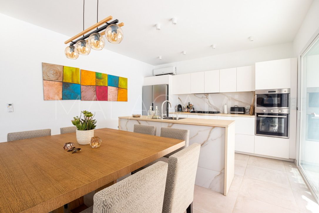 Finca for sale in Estepona