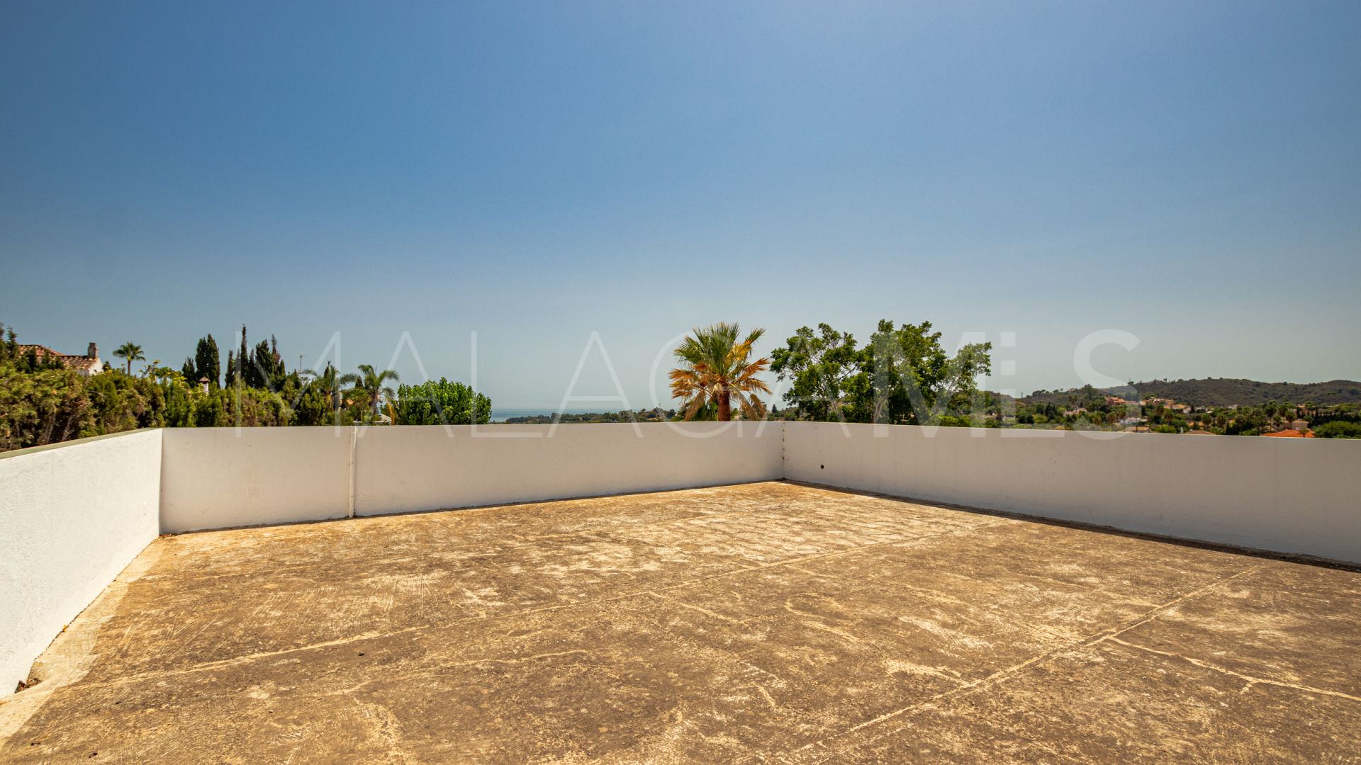 Finca for sale in Estepona