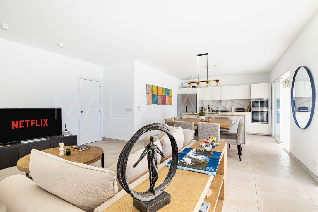 Finca for sale in Estepona