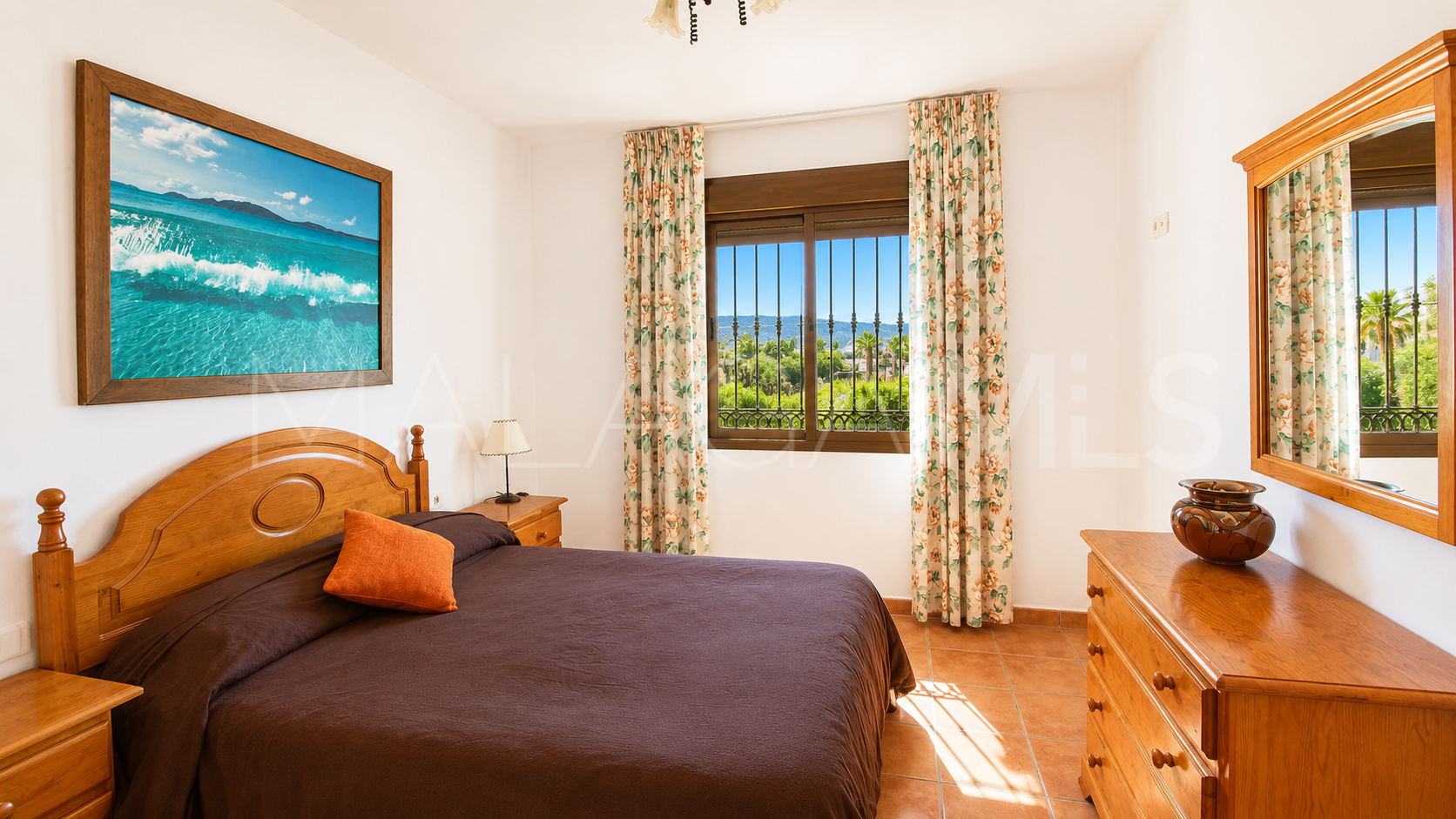 Finca for sale in Estepona