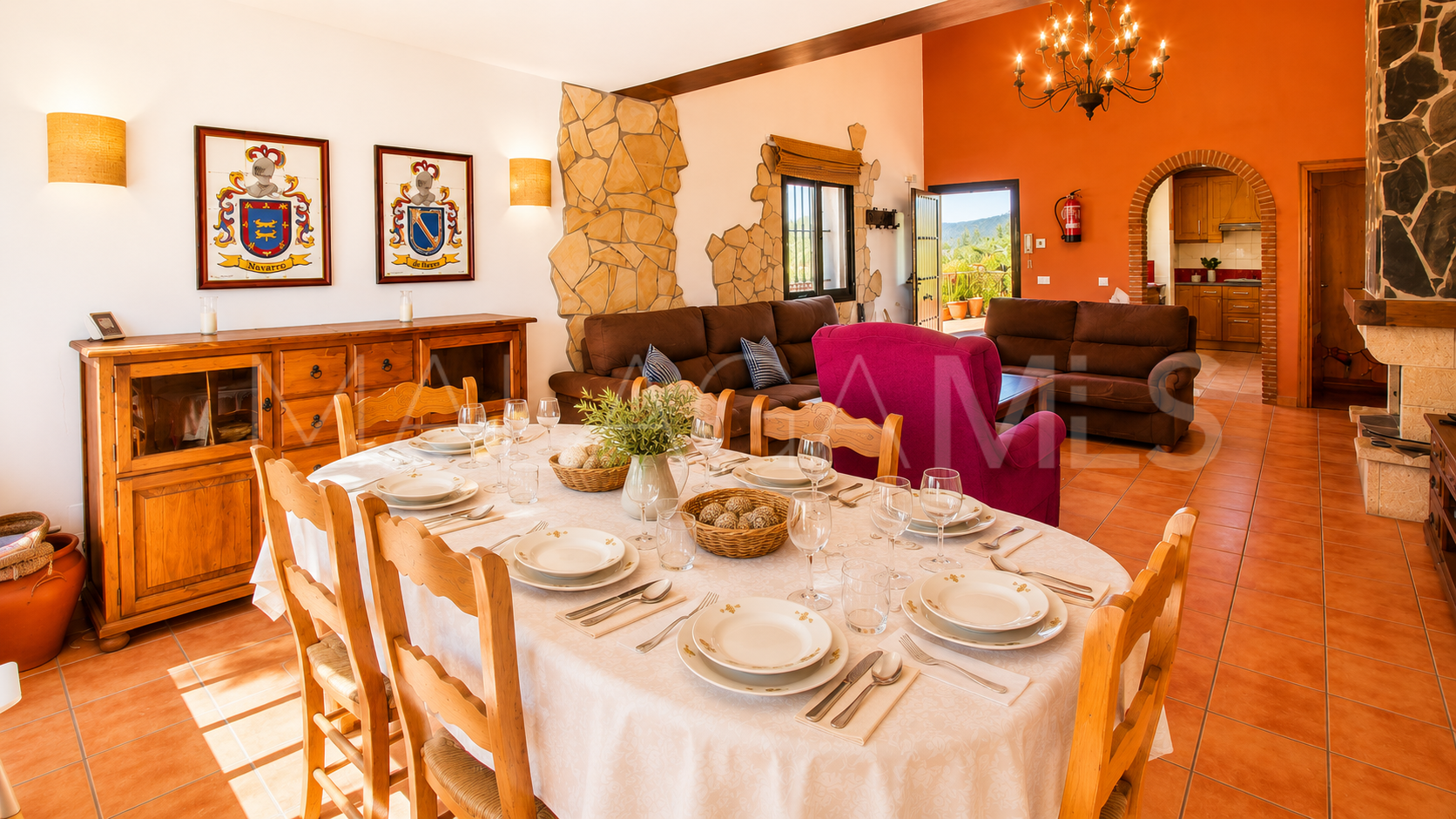 Finca for sale in Estepona