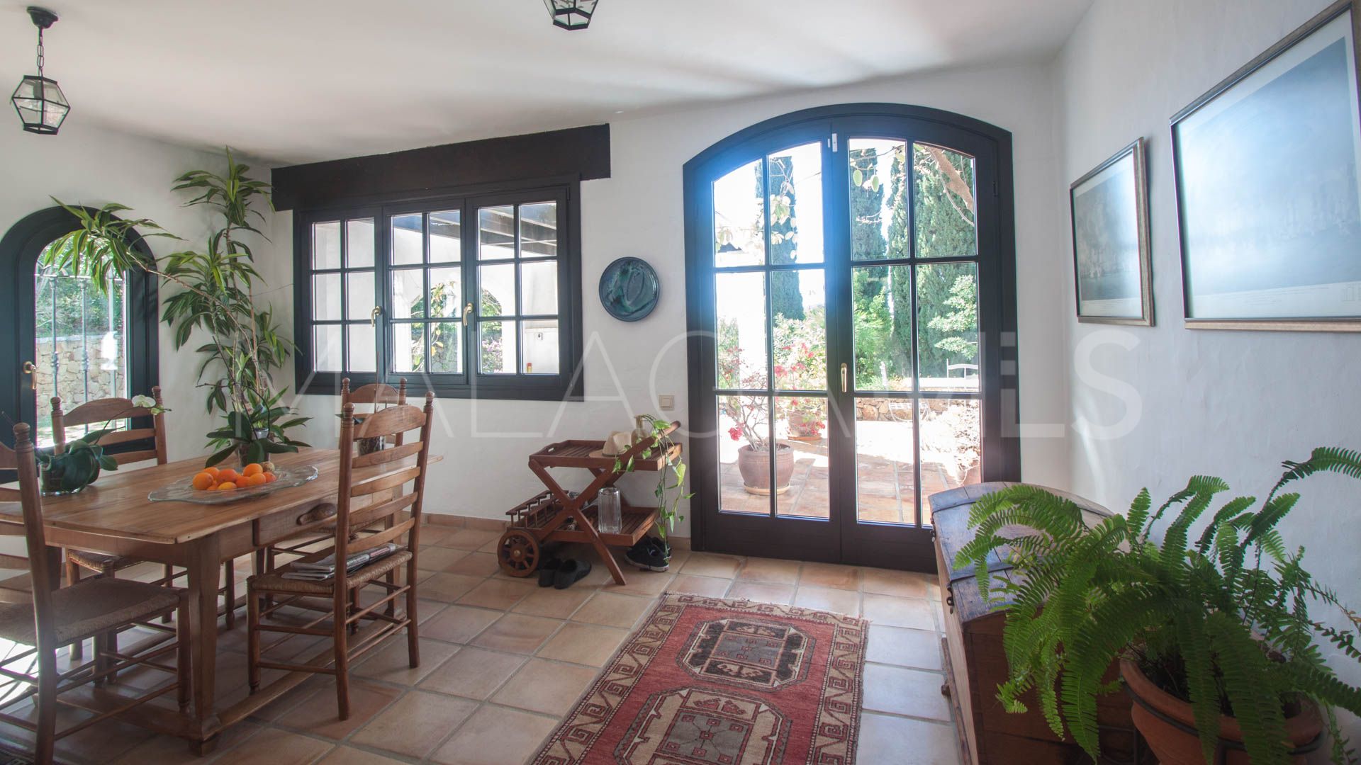 Finca for sale in Casares