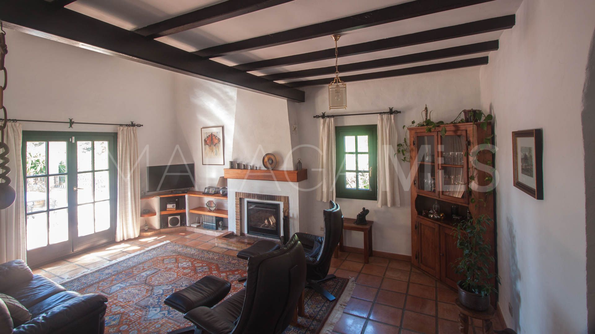 Finca for sale in Casares