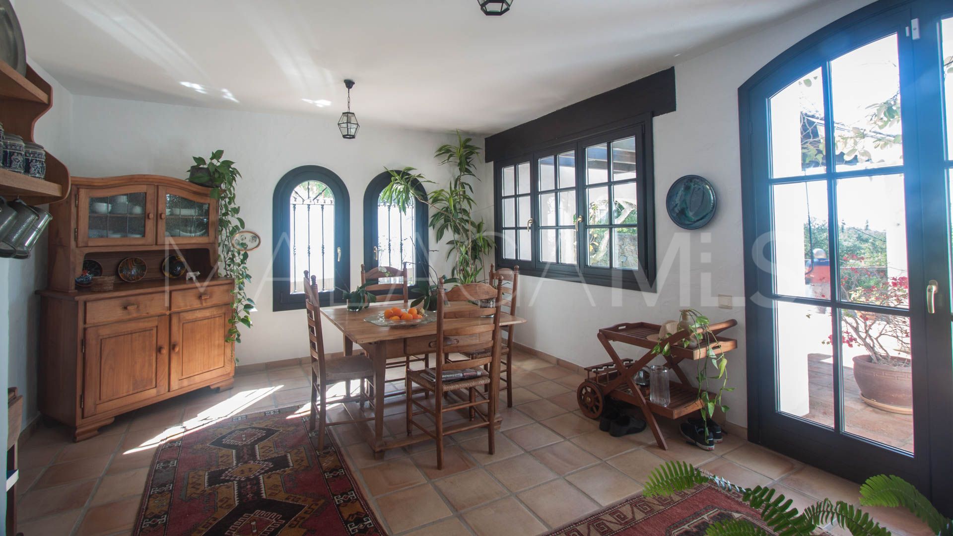 Finca for sale in Casares