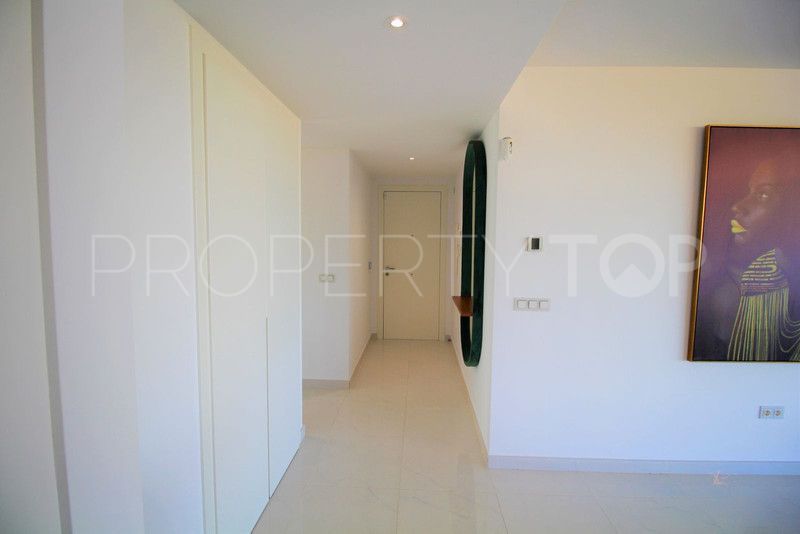 For sale ground floor apartment in New Golden Mile