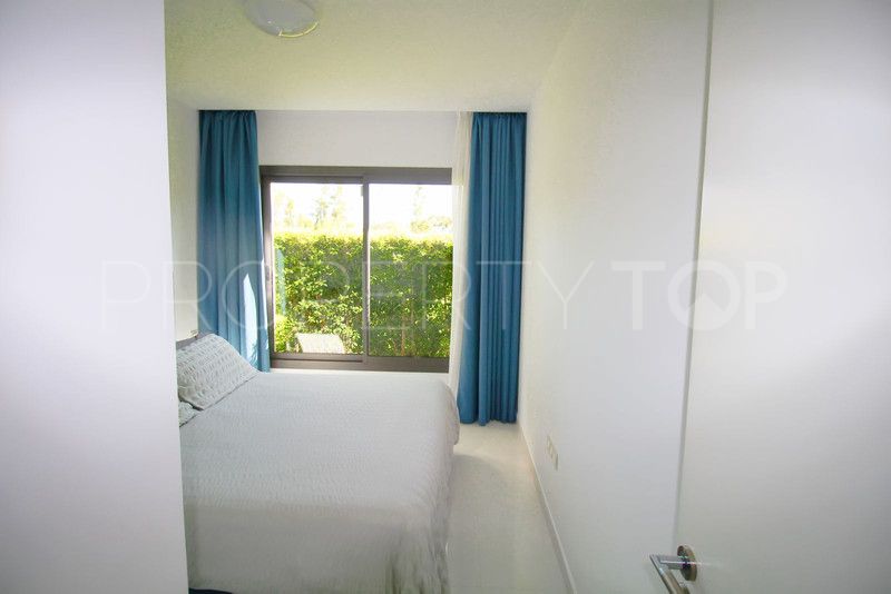 For sale ground floor apartment in New Golden Mile