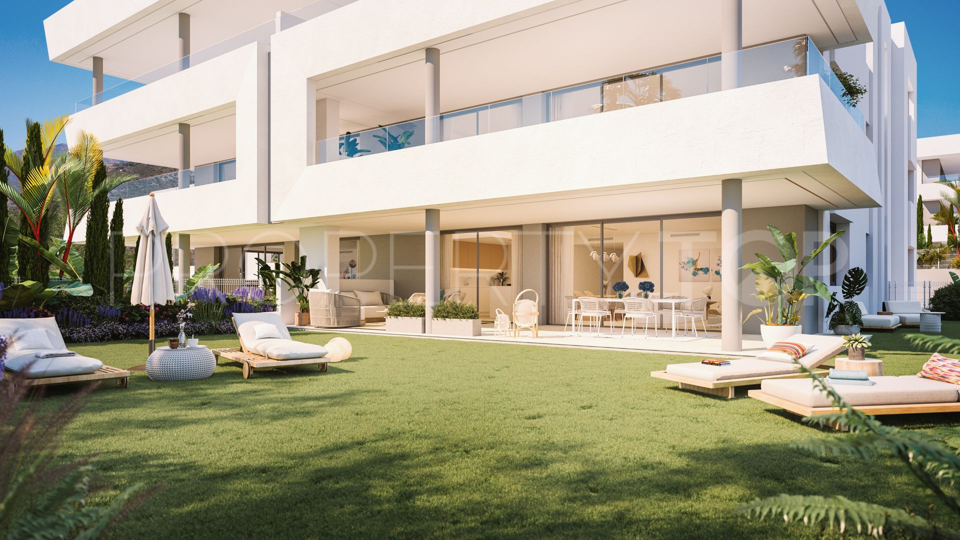 Apartamento planta baja con 4 dormitorios en venta en Marbella Este