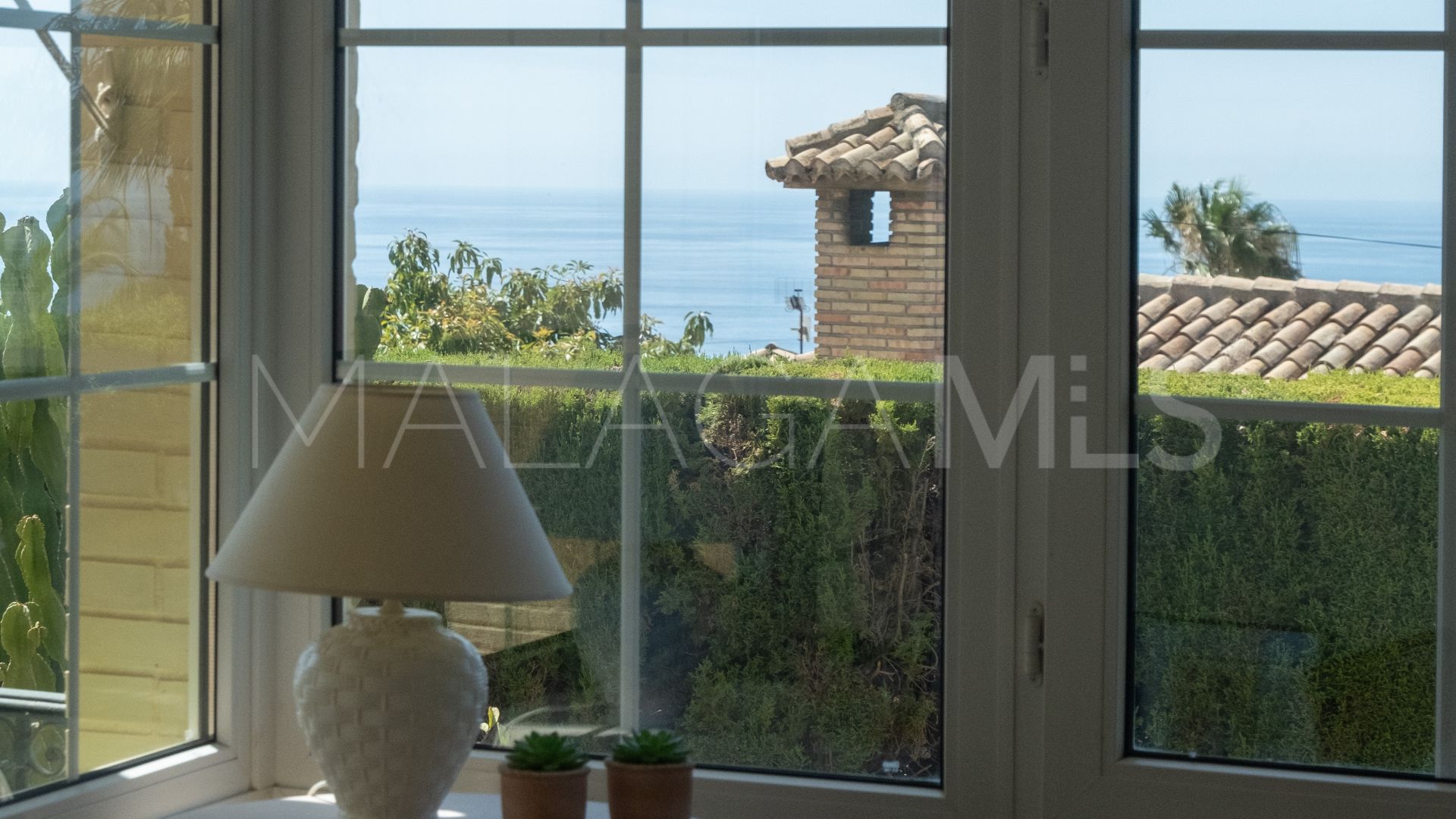 Buy villa in Benalmadena Costa with 4 bedrooms