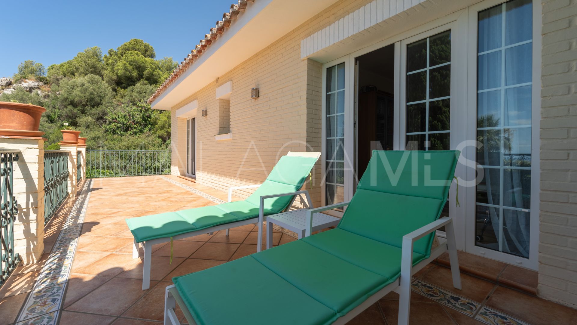 Buy villa in Benalmadena Costa with 4 bedrooms