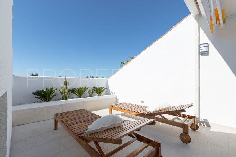 For sale duplex penthouse in Guadalmina Baja