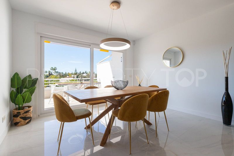 For sale duplex penthouse in Guadalmina Baja