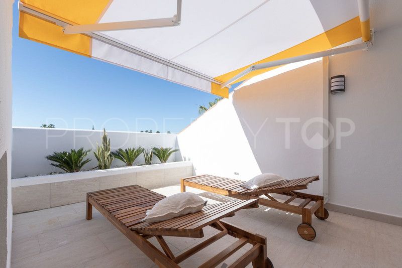 For sale duplex penthouse in Guadalmina Baja