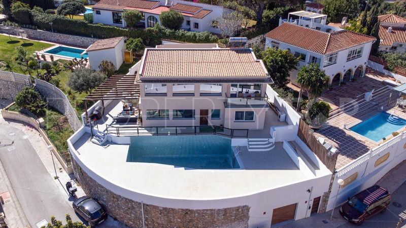 For sale Torreblanca 6 bedrooms villa