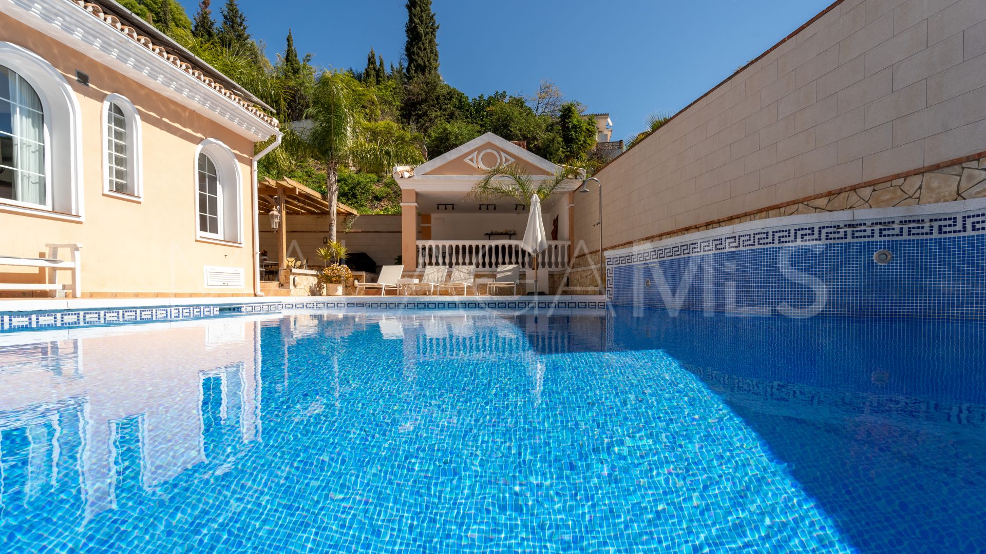 Villa a la venta with 5 bedrooms in Mijas Costa