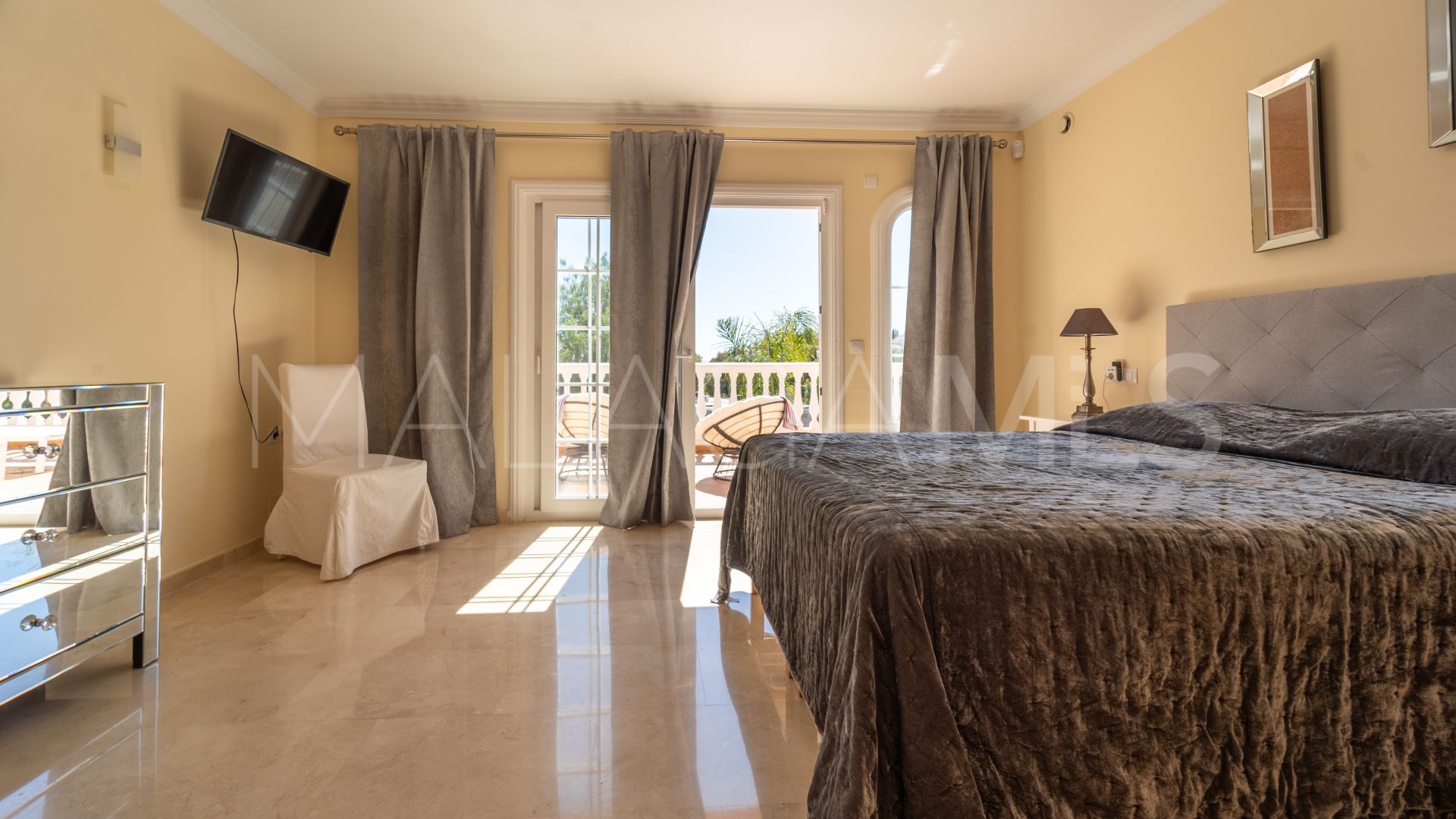 5 bedrooms villa for sale in Mijas Costa