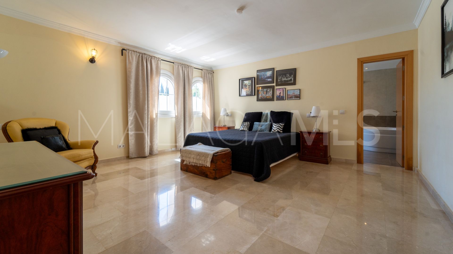 Villa a la venta with 5 bedrooms in Mijas Costa