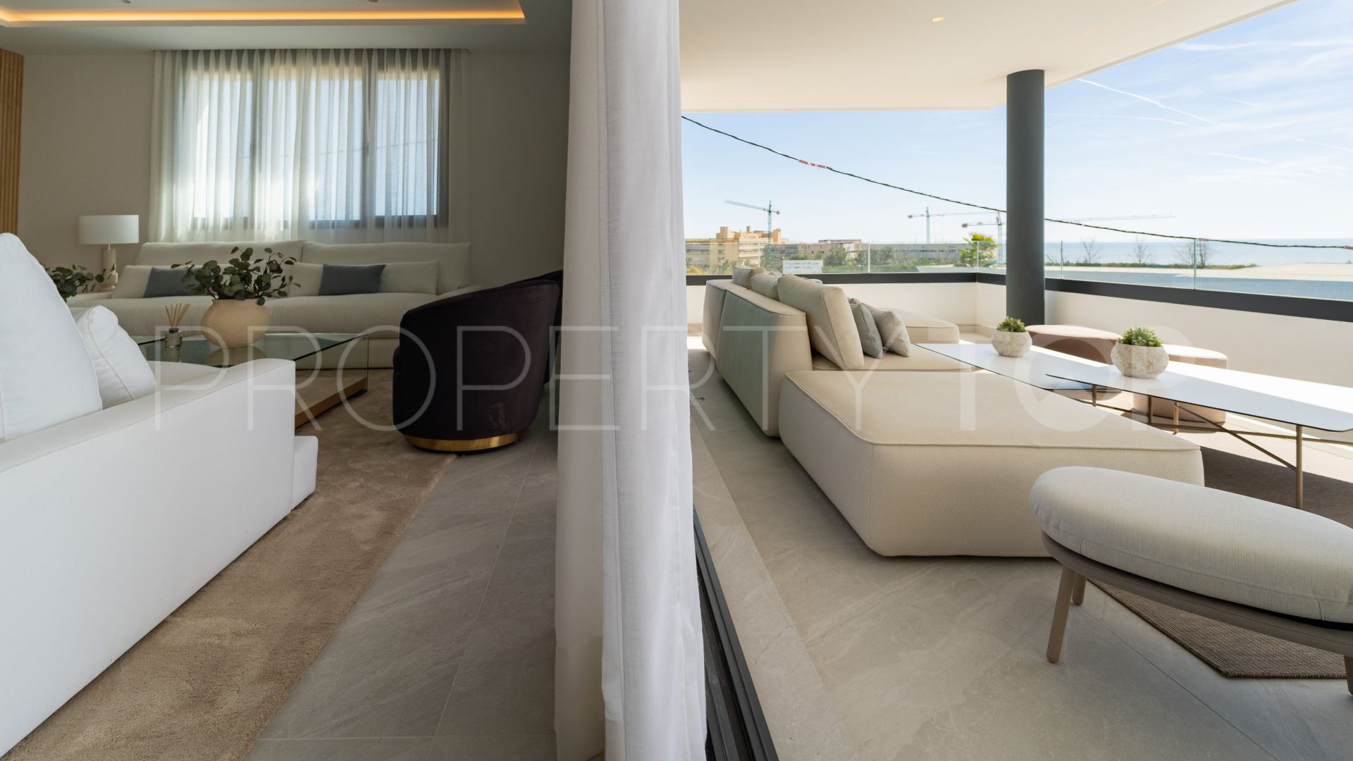 Comprar apartamento en Marbella Este de 4 dormitorios